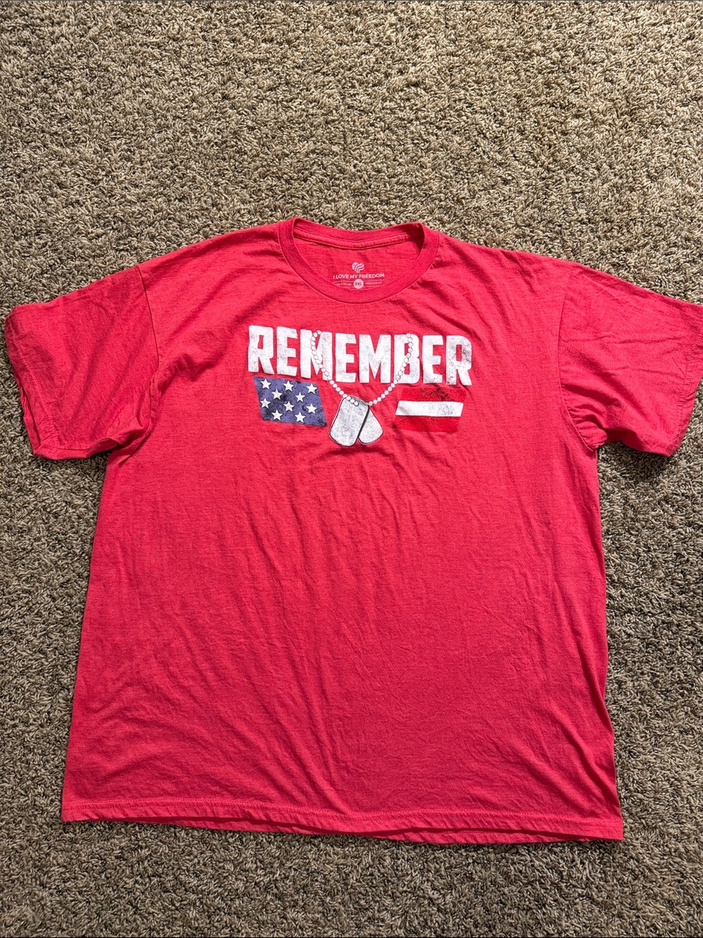 Remember Graphic Short Sleeve Tee - Red